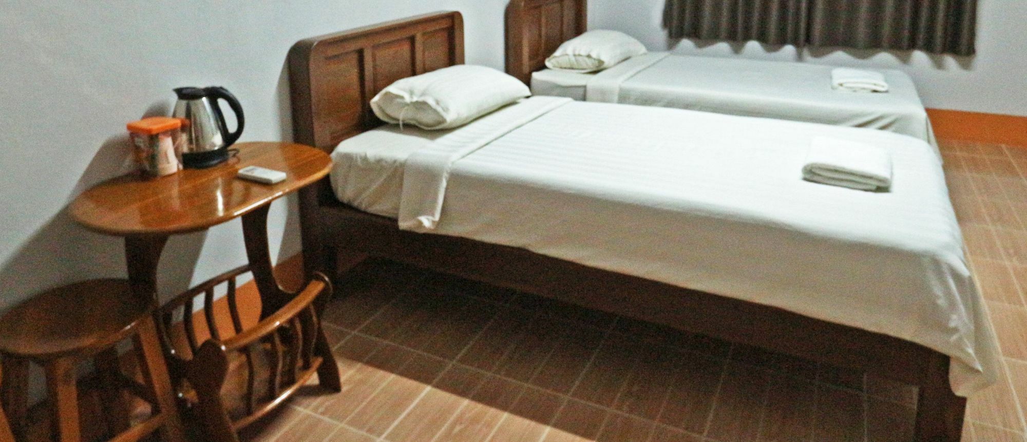 Baan Khue Wieng Resort Mae Sariang Exterior photo